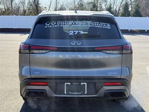 2025 INFINITI QX60 LUXE