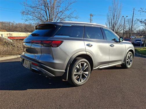 2025 INFINITI QX60 LUXE