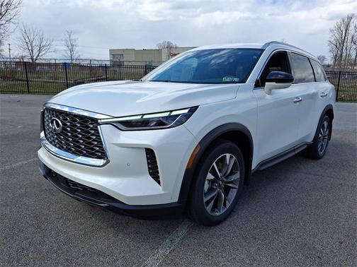 2025 INFINITI QX60 LUXE