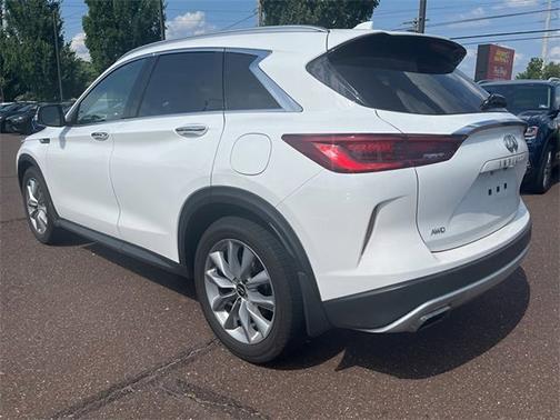 2022 INFINITI QX50 LUXE