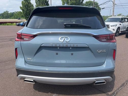 2024 INFINITI QX50 LUXE