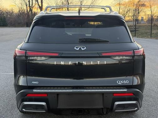 2023 INFINITI QX60 SENSORY