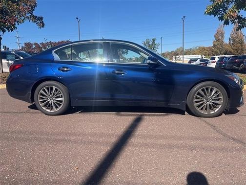 2023 INFINITI Q50 LUXE