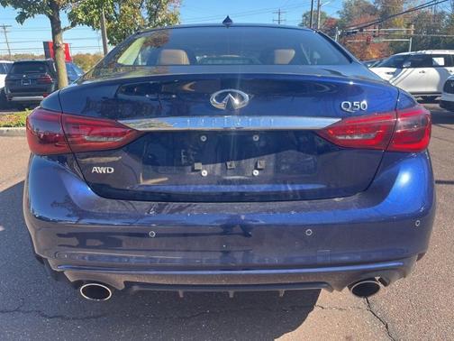 2023 INFINITI Q50 LUXE