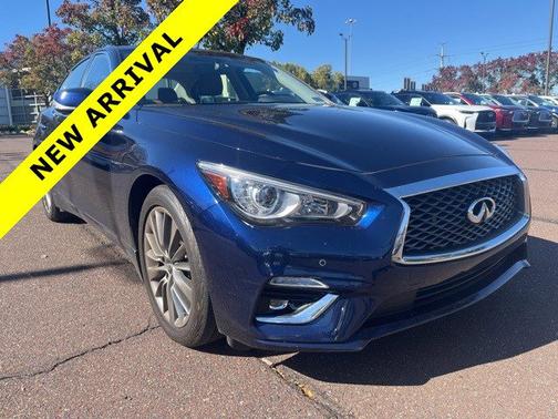 2023 INFINITI Q50 LUXE