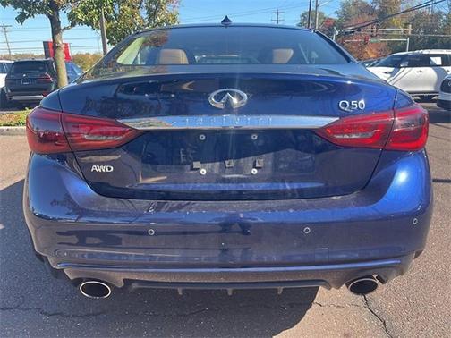 2023 INFINITI Q50 LUXE