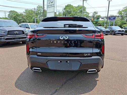 2022 INFINITI QX55 LUXE