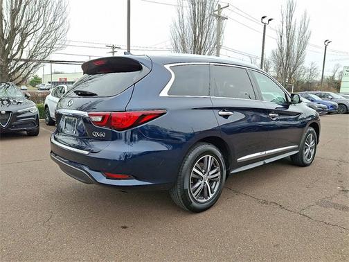 2019 INFINITI QX60 LUXE