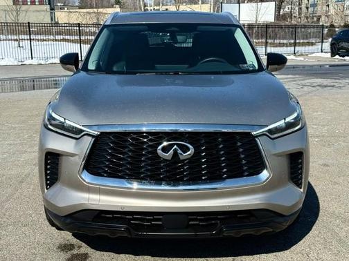 2025 INFINITI QX60 LUXE
