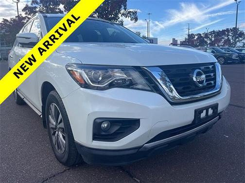 2018 Nissan Pathfinder SV