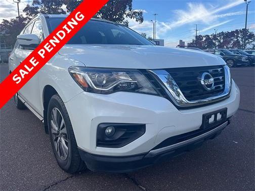 2018 Nissan Pathfinder SV