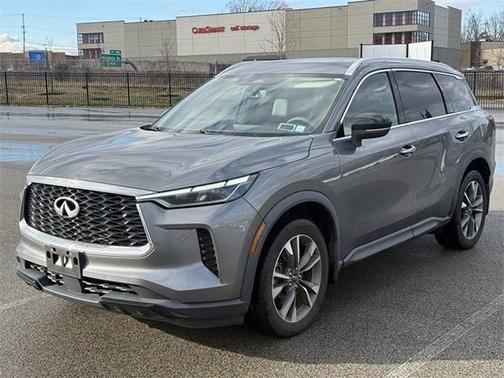 2023 INFINITI QX60 LUXE