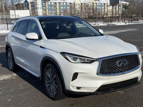 2023 INFINITI QX50 LUXE
