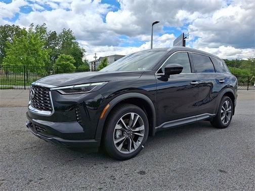 2025 INFINITI QX60 LUXE