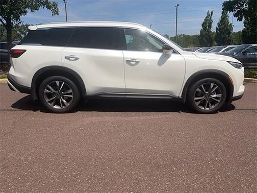 2024 INFINITI QX60 LUXE