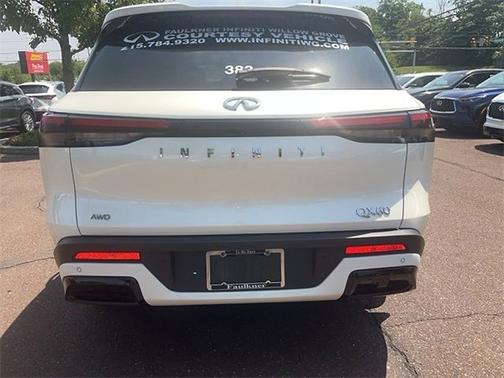 2024 INFINITI QX60 LUXE