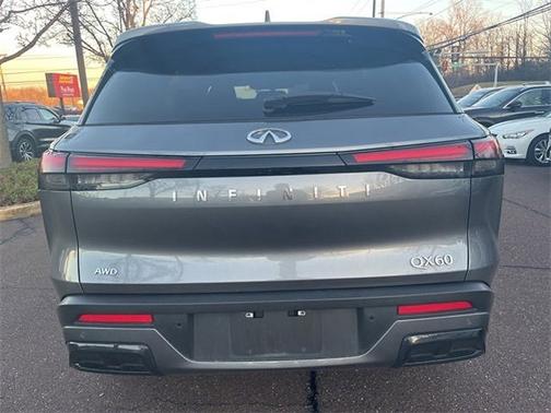 2024 INFINITI QX60 LUXE