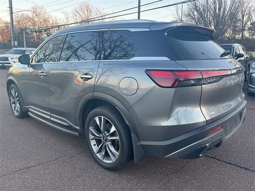 2024 INFINITI QX60 LUXE