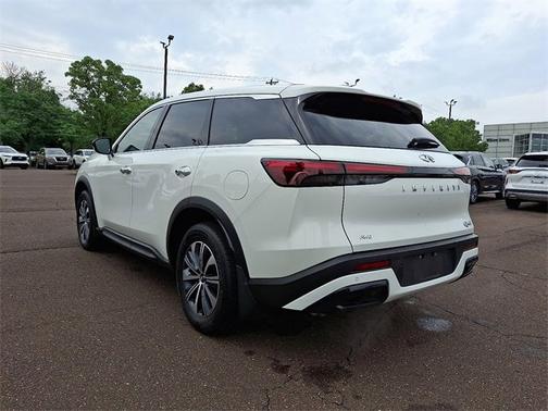 2025 INFINITI QX60 PURE