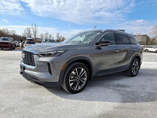 2023 INFINITI QX60 LUXE