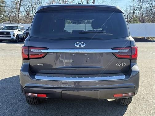 2024 INFINITI QX80 SENSORY
