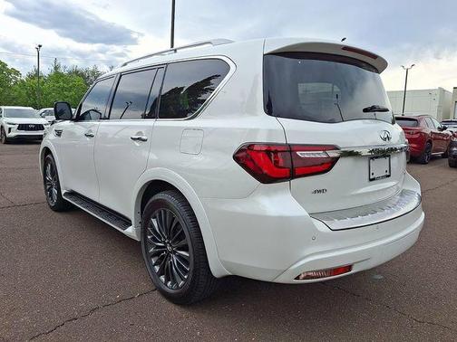 Moonstone White 2024 INFINITI QX80 PREMIUM SELECT AWD