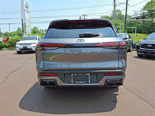 2022 INFINITI QX60 PURE