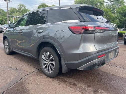 2022 INFINITI QX60 PURE