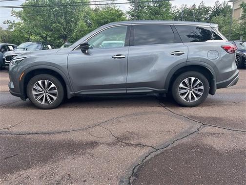 2022 INFINITI QX60 PURE