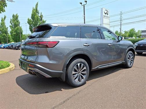 2022 INFINITI QX60 PURE