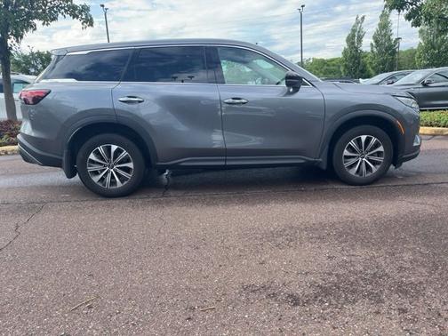 2022 INFINITI QX60 PURE