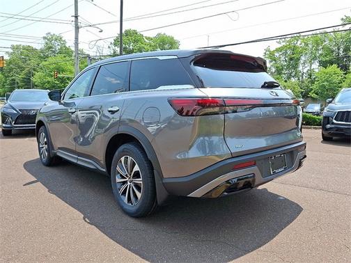 2022 INFINITI QX60 PURE