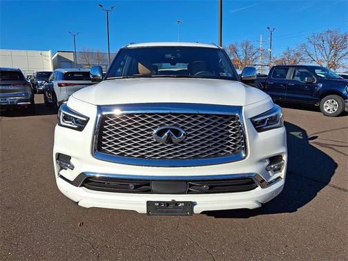 2024 INFINITI QX80 SENSORY
