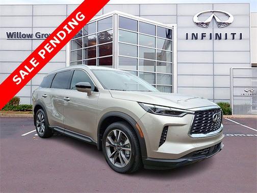 2025 INFINITI QX60 LUXE