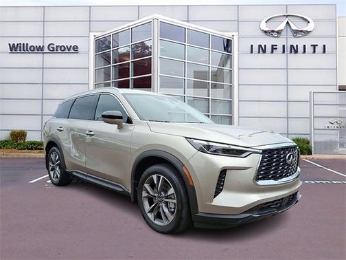 2025 INFINITI QX60 LUXE