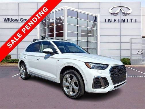 2022 Audi Q5 S line Prestige