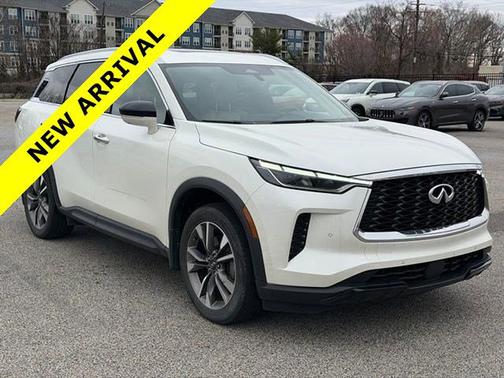 Majestic White 2023 INFINITI QX60 LUXE
