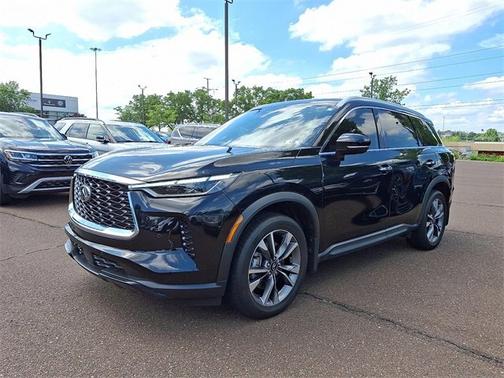 2024 INFINITI QX60 LUXE