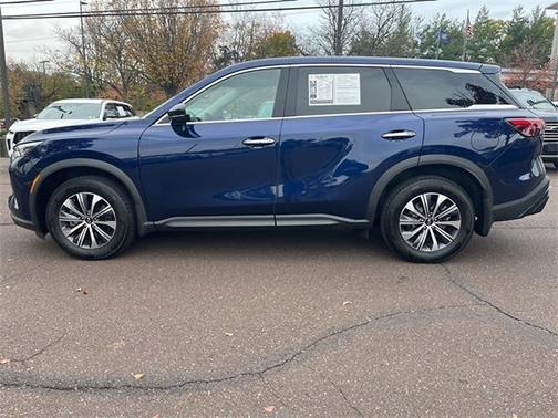 2022 INFINITI QX60 PURE