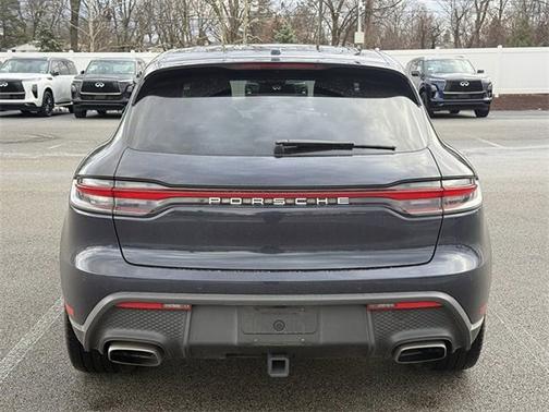2023 Porsche Macan T