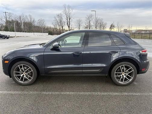 2023 Porsche Macan T