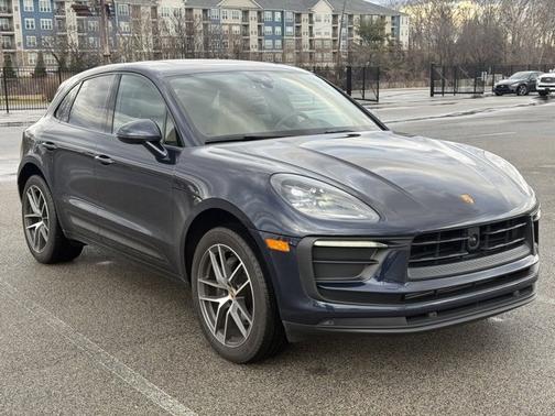 2023 Porsche Macan Base