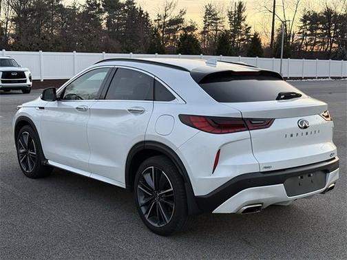 2025 INFINITI QX55 LUXE