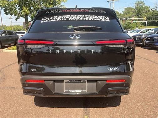 2024 INFINITI QX60 LUXE