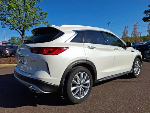 2022 INFINITI QX50 LUXE