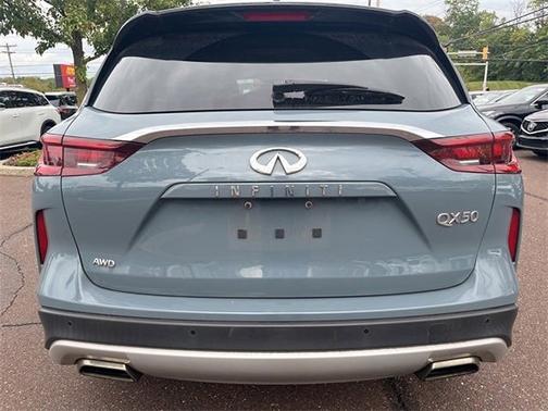 2022 INFINITI QX50 LUXE