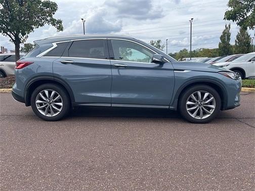 2022 INFINITI QX50 LUXE