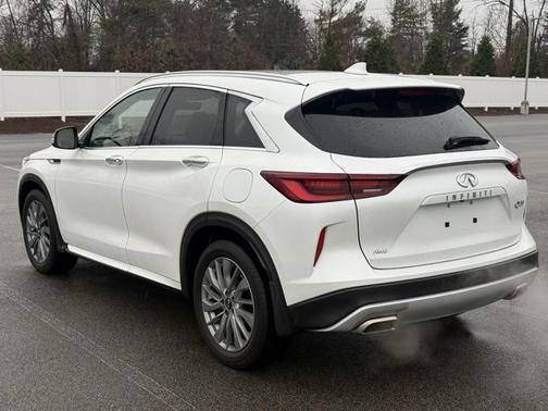 2025 INFINITI QX50 LUXE