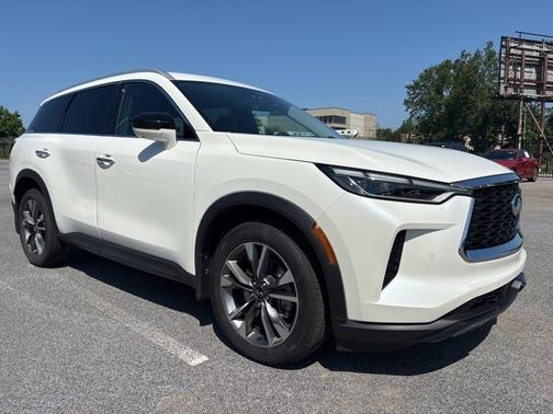 2025 INFINITI QX60 LUXE