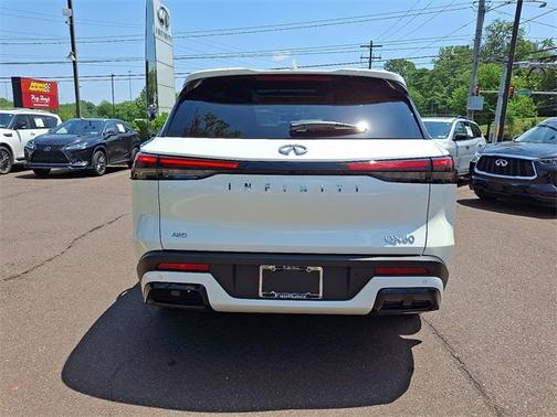 2025 INFINITI QX60 LUXE